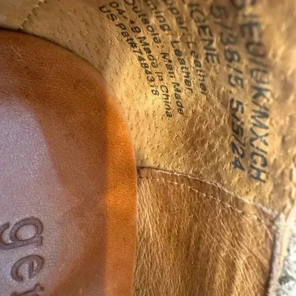 Gentle souls by Kenneth Cole “Eugene” leather flats.  slip ons size 7.5 - Picture 9 of 9